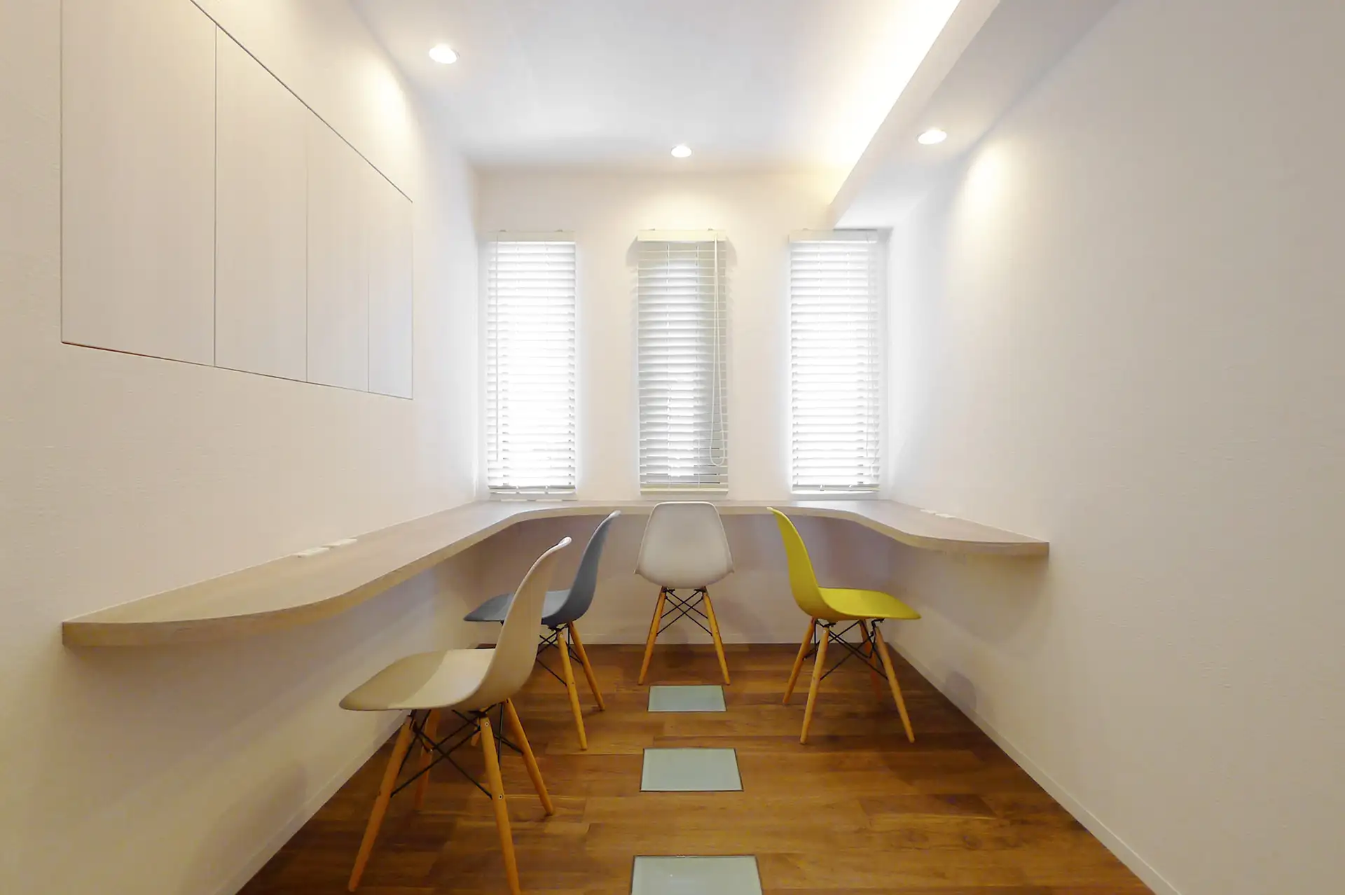 バックグラウンド