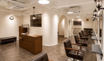【相模原市】新規オープン Rani Kai Hair 様の美容院のリニューアル。アンティークな美容空間。