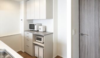 【相模原市】新築マンションのオーダーメイドのキッチン収納リフォーム