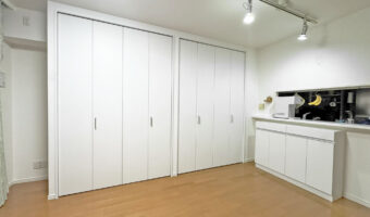 【川崎市麻生区】リビング収納を増やすリフォームで快適空間へ。圧迫感のない造作収納の工夫